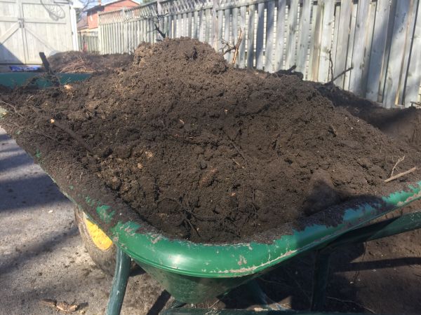 Residential Dirt Delivery in Warwick